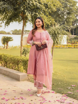 SAYARISH - Sahar A Line Kurta with Dupatta and Pant (Set of 3)