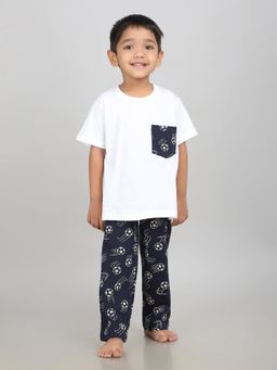 SHEER LOVE - half sleeve Printed T-Shirt with pyjama