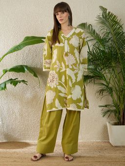 Indo Era - Women Green Floral Printed Straight Kurta with Palazzo