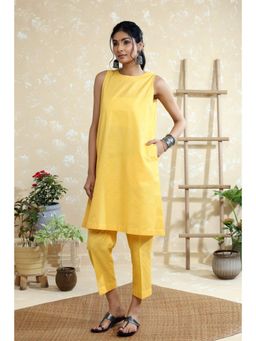 Sutra Art of Clothing - Yellow Cotton Linen Kurta And Pant Set