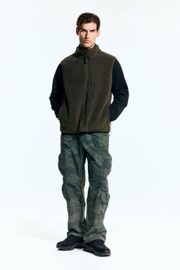 H&M - Men Green Regular Fit Teddy Sports Gilet