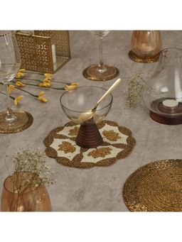 HomeTown - Nelumbra Handmade Beaded Trivet Dia 20 Cm In White & Antique Gold Colour