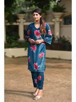 RANGREZA ETHNIC - Rose Print Teal Velvet Kurta with Pant (Set of 2)