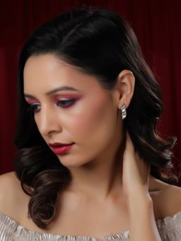 Ruby Raang Studio - Boat Shaped Earrings With Diamond In Gold