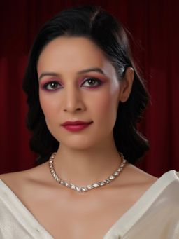 Ruby Raang Studio - Leaf Shaped Necklace In Kundan And American Diamonds