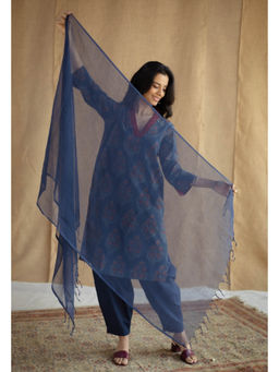 The Indian Ethnic Co. - Dark Indigo Solid Kota Doria Cotton Dupatta
