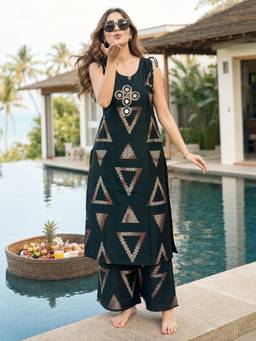BERRYLICIOUS - Green Women Rayon Ethnic Motif Printed Mirror Kurta with Palazzo