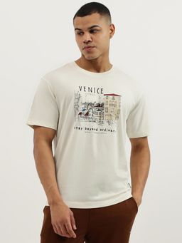 United Colors of Benetton - Off White Boxy Fit Crew Neck Villa Manelli Hotel T-shirt