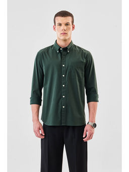 Snitch - Green Solid Regular Fit Shirt
