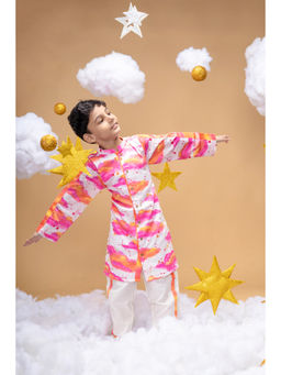 Little Shiro - Boys Off White Printed Kurta with Pant (Set of 2)