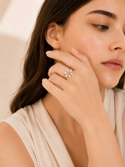 ZAISHA - Floral Pearl Ring - 18K Gold Plated