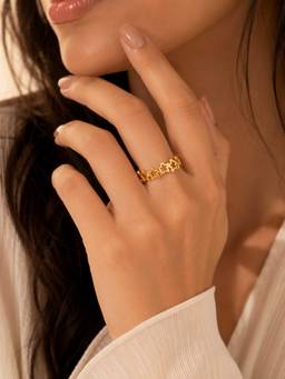 ZAISHA - Midnight Star Ring - 18k Gold Plated ( Adjustable )