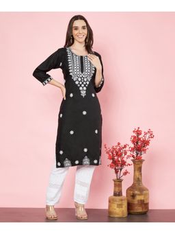 VAIRAGEE - Womens Black Cotton Embroidered Chikankari Kurta