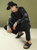 Black color option, Currently selected