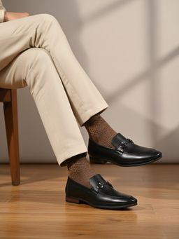 ATESBER - Men Black Formal Solid Narrow Toe Loafers