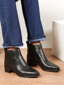Teakwood - Women Black Ankle Length Chelsea Boots