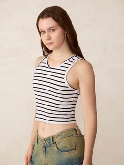 Outzidr - White Striped Ribbed Crop Top