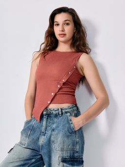 Outzidr - Coral Textured Asymmetric Hem Sleeveless Top