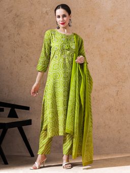 STYLEBAAZI - Green Floral Embroidered Straight Kurta with Pant and Dupatta (Set of 3)
