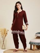 Maroon color option, Currently selected