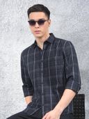 Black color option, Currently selected