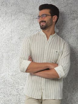 CRIMSOUNE CLUB - Men White Printed Shirt