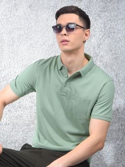 CRIMSOUNE CLUB - Men Green Solid Casual Polo T-Shirt
