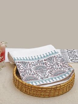 Design Gaatha - White Turquoise Triangle Cotton Honeycomb Block Print Bath Towel (L)