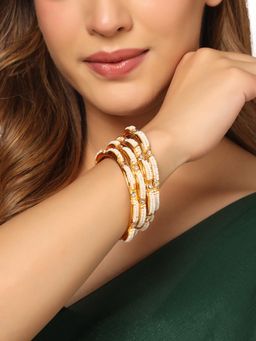 Gahan - Womens Pack of 4 Gold-Plated Traditional Pearls Beaded Bangles