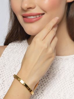 Gahan - Womens Gold Toned Self-Design Kada Bracelet