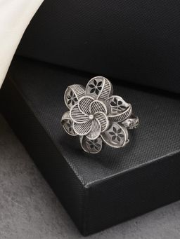 Gahan - Women Silver-Toned Floral Shape Finger Ring (Adjustable)
