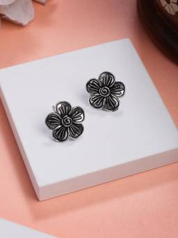 Gahan - Women Silver Plated Oxidized Floral Shape Stud Earrings