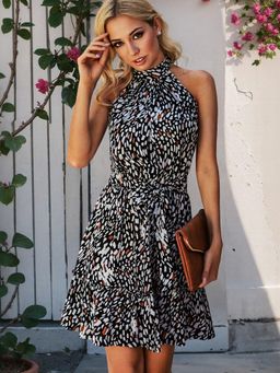 Outzidr - Black Ditsy Fit And Flare Sleeveless Street Style Dress