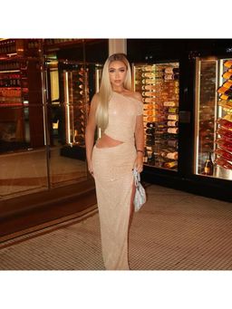 Outzidr - Beige Cutout Off-Shoulder Maxi Bodycon Party Dress