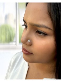 Boldiful - Marquise Silver Nose Pin