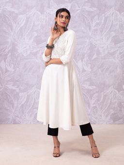 Likha - Tana-Bana Off White Kantha Work Yoke Kurta LIKKUR115