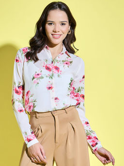 Buynewtrend - White Georgette Floral Print Regular Fit Women Shirt