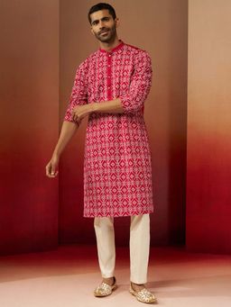Vastramay - Red Linen Silk Embroidered Kurta With Cream Pant for Men