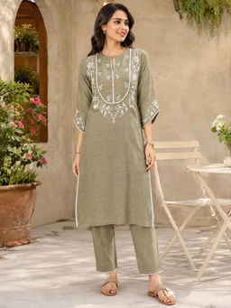 Nayam by lakshita - Bloom Embroidered Straight Kurta With Pant