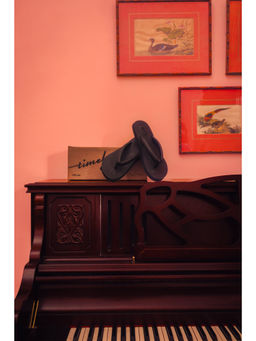 Gully Labs - Men Atlas Black Thong Slippers