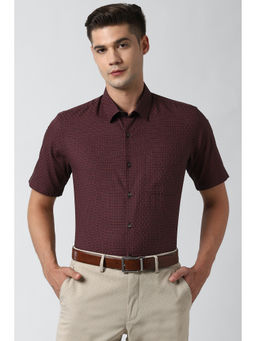 Peter England - Men Maroon Checks Cotton Blend Formal Shirt