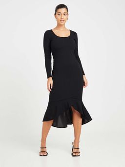 Styli - Black Long Sleeves Ruffle Hem Detail Bodycon Midi Dress