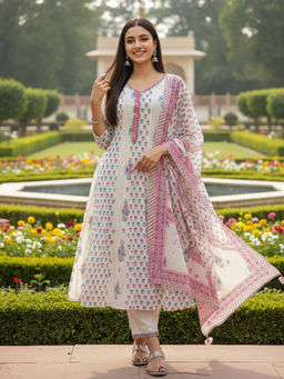 FASHOR - Off White Floral Printed Kurta with Pant and Dupatta