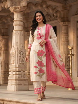 FASHOR - Off White Floral Printed Kurta with Pant and Dupatta