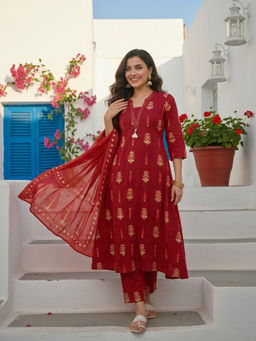 FASHOR - Maroon Floral Printed Kurta with Pant and Dupatta
