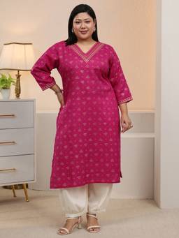 Extra love by Libas - Plus Size Pink Ethnic Motifs Printed Straight Kurta