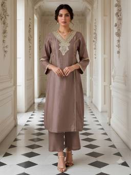 Autumnlane - Avira Blush Embroidery Kurta with Pant