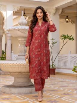 Rangita - Women Red Printed Kurta with Pants