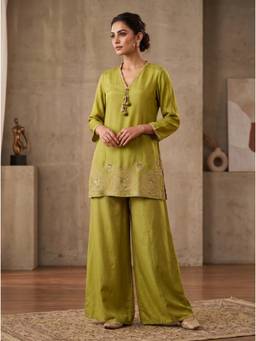Autumnlane - Women Green Pear Work Farshi Kurta With Pant