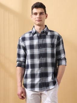 Dennis Lingo - Men Navy Blue Checks Pure Cotton Spread Collar Full Sleeves Relaxed Fit Shirt